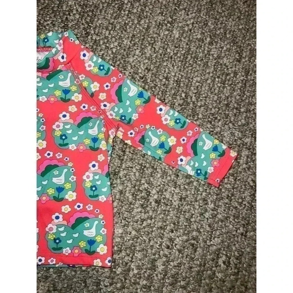 BABY BODEN SWIM TOP 3-6 MONTHS - Picture 6 of 6